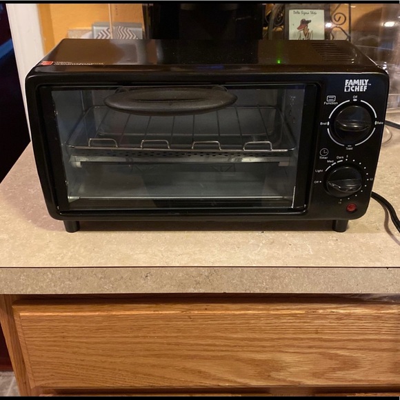 Toaster Oven - Picture 1 of 3